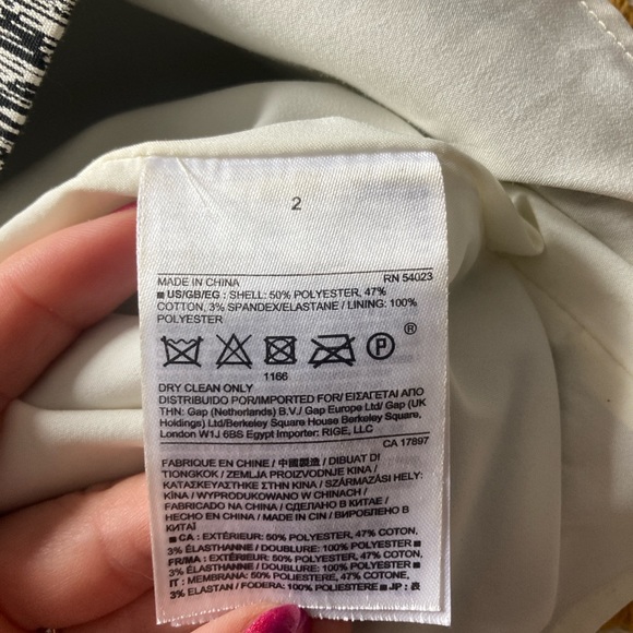 Sheath-style business professional dress from Banana Republic - Picture 5 of 6